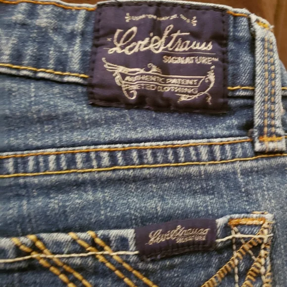 Levi Strauss juniors 7 medium wash low rise flare - Picture 6 of 9